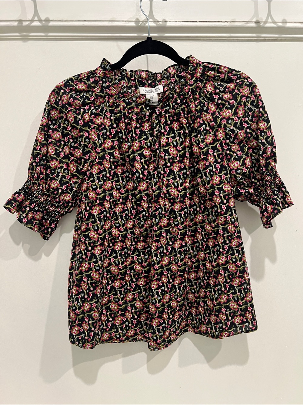 Rachel Zoe Black Floral Ruffled Neck Puff-Sleeve Blouse